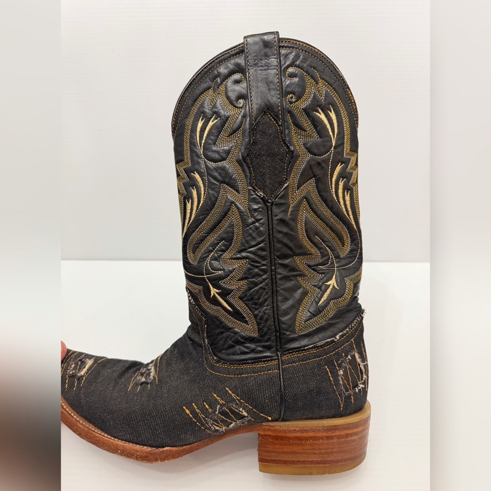 White Diamonds Denim Distressed Western Boots - 7 - Picture 2 of 13